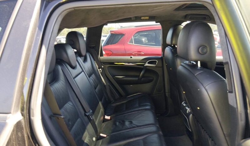 
								2006 Porsche Cayenne full									