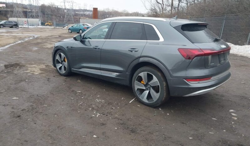 
								2019 Audi E-tron full									