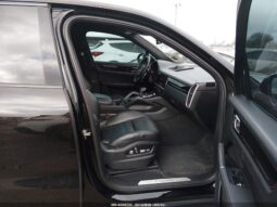 
										2019 Porsche Cayenne full									