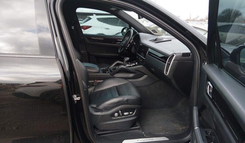 
								2019 Porsche Cayenne full									
