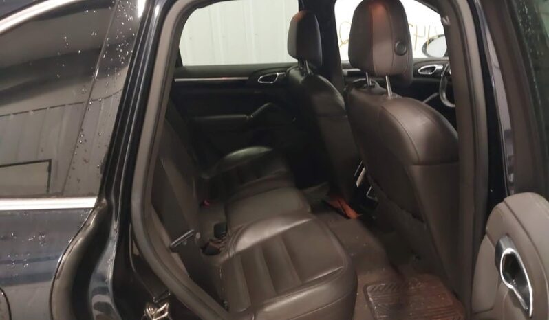 
								2016 Porsche Cayenne full									