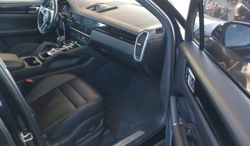 
								2023 Porsche Cayenne full									