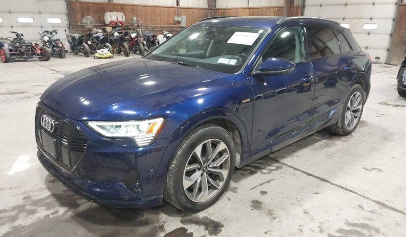 
								2021 Audi E-tron full									