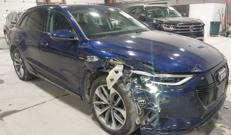 
								2021 Audi E-tron full									