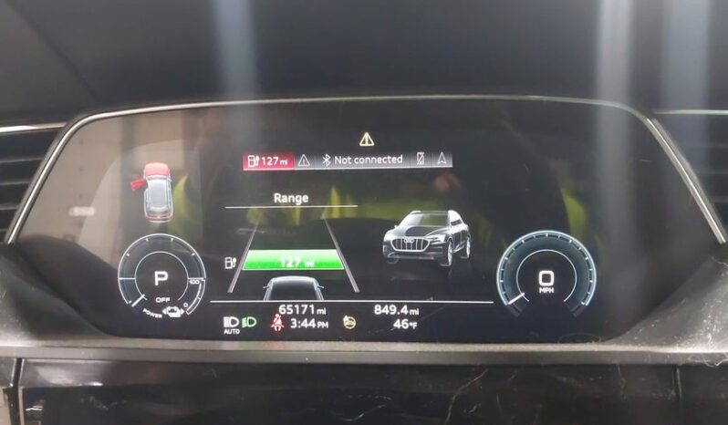 
								2021 Audi E-tron full									