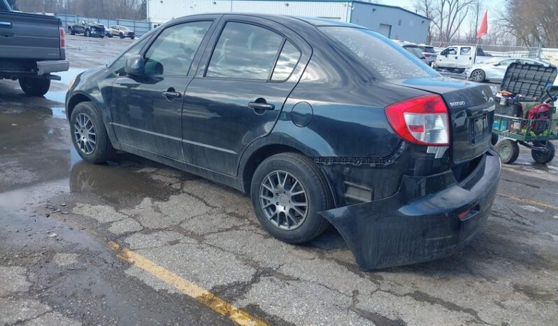 
								2013 Suzuki Sx4 full									