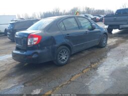 
										2013 Suzuki Sx4 full									