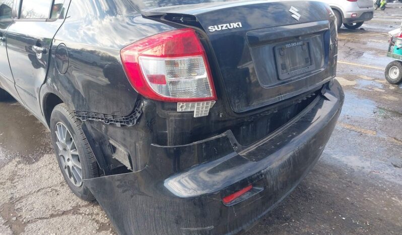 
								2013 Suzuki Sx4 full									