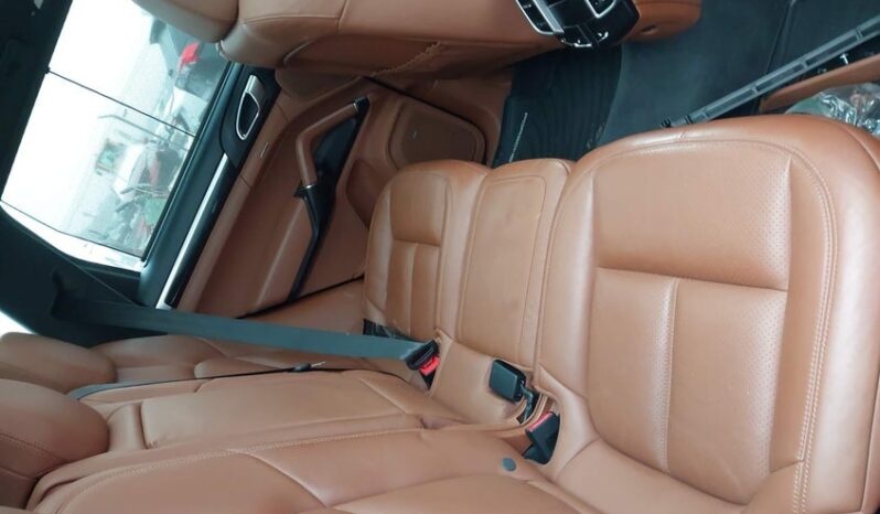 
								2017 Porsche Cayenne full									