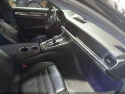 
										2017 Porsche Panamera full									