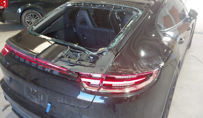 
								2017 Porsche Panamera full									