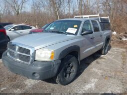 
										2005 Dodge Dakota full									