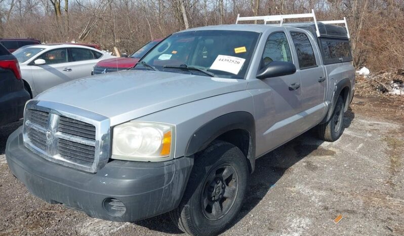 
								2005 Dodge Dakota full									