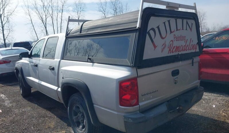 
								2005 Dodge Dakota full									
