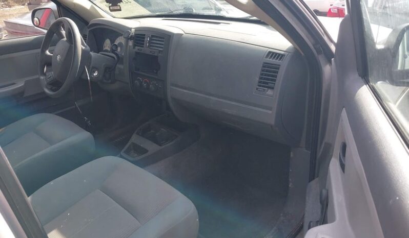 
								2005 Dodge Dakota full									