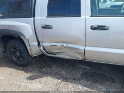 
										2005 Dodge Dakota full									