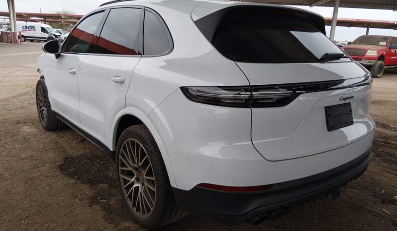 
								2022 Porsche Cayenne full									