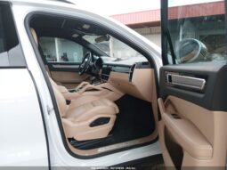 
										2022 Porsche Cayenne full									