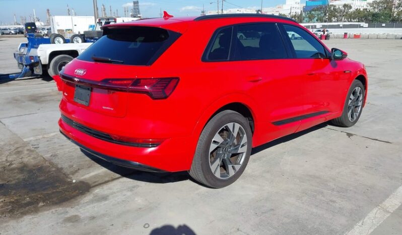 
								2022 Audi E-tron full									