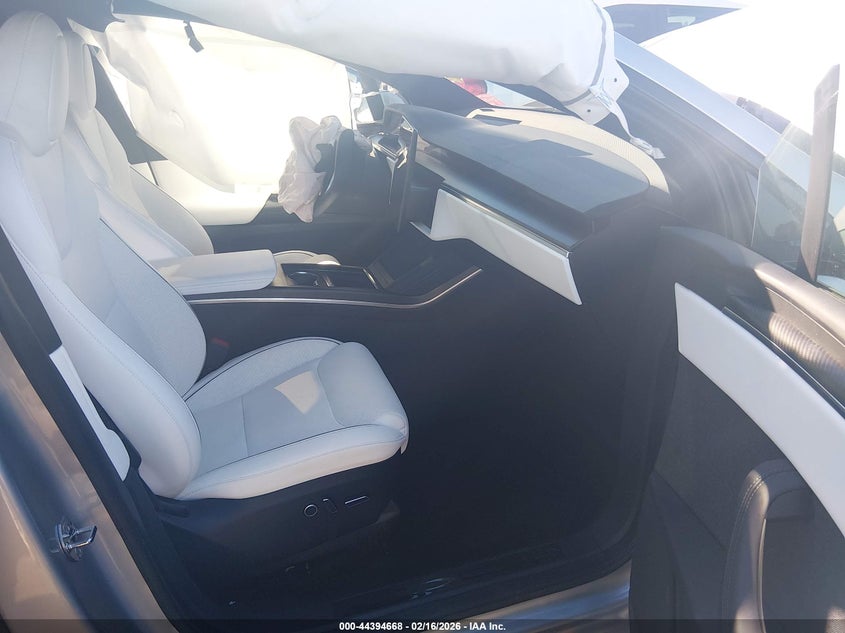 2024 Tesla Model x