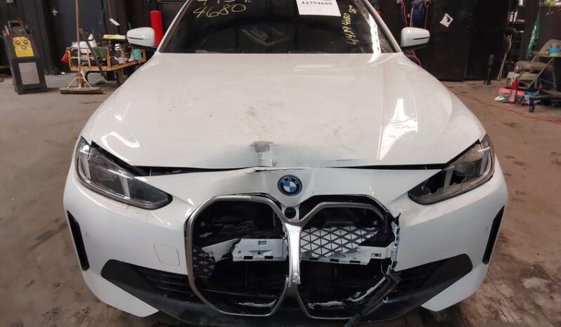 
								2025 BMW I4 full									