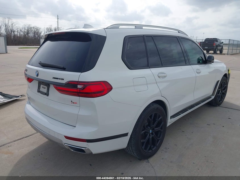 2020 BMW X7