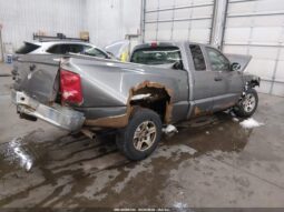 
										2005 Dodge Dakota full									