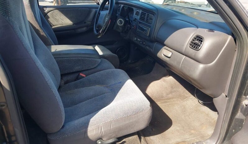 
								1999 Dodge Dakota full									