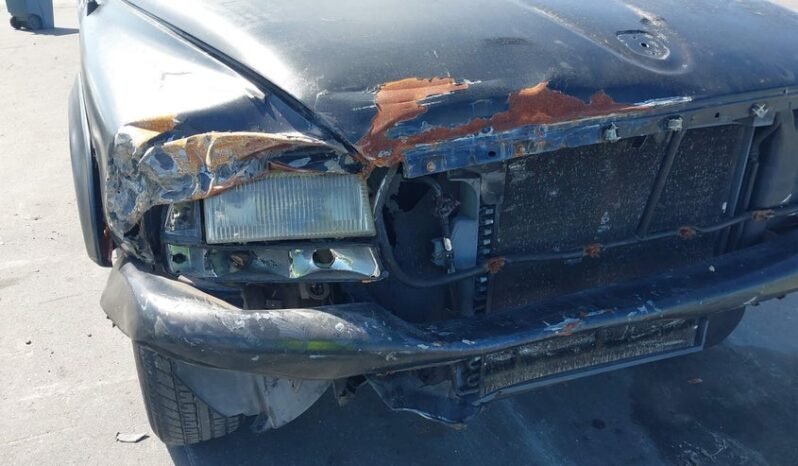 
								1999 Dodge Dakota full									