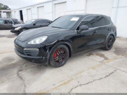 
										2013 Porsche Cayenne full									
