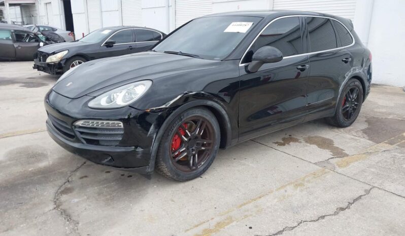 
								2013 Porsche Cayenne full									