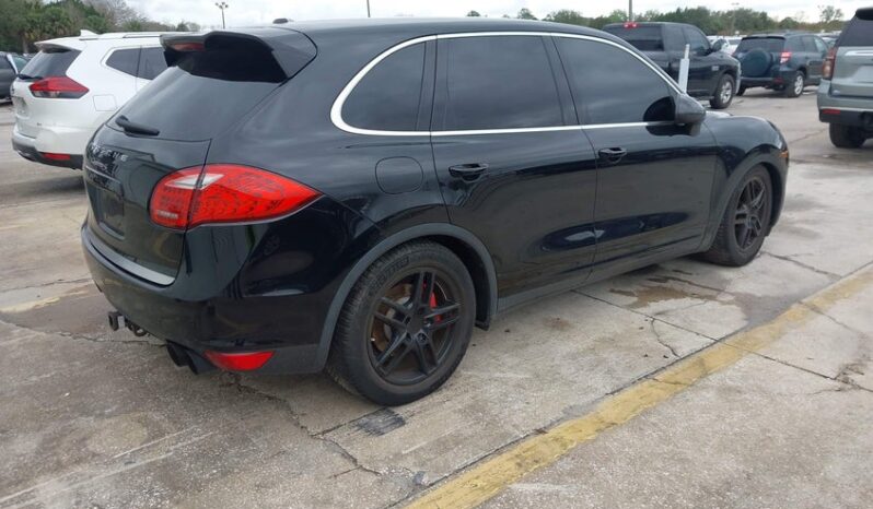 
								2013 Porsche Cayenne full									