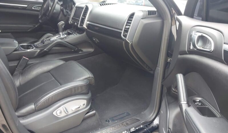 
								2013 Porsche Cayenne full									