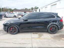
										2013 Porsche Cayenne full									