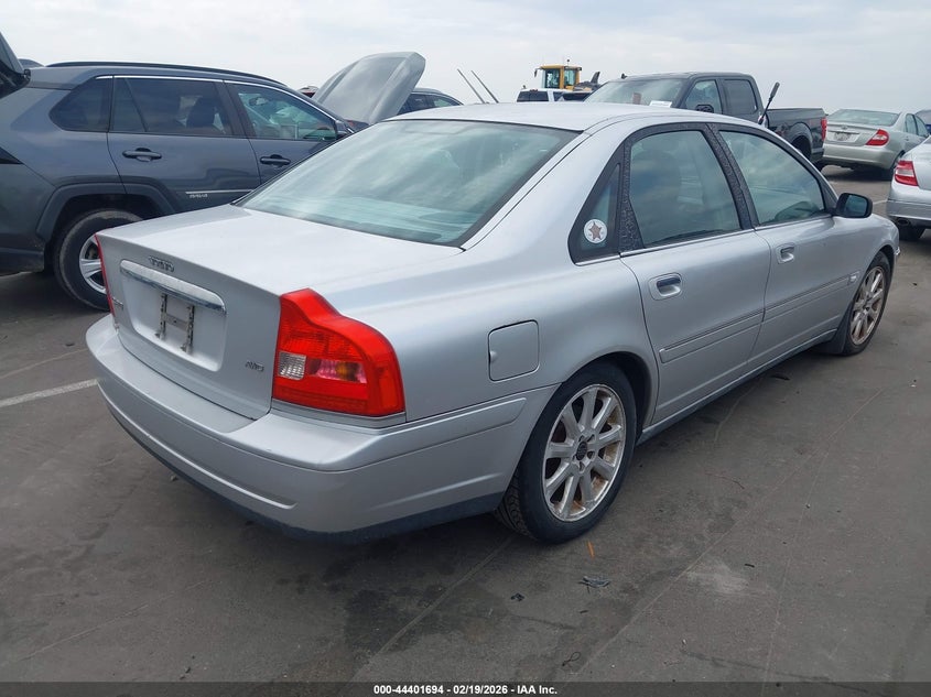 2004 Volvo S80