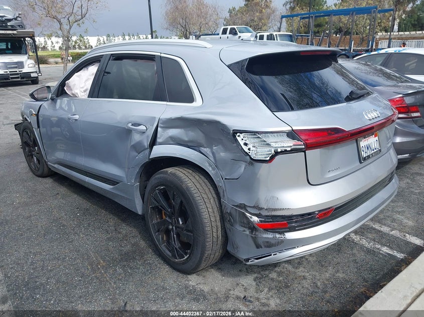 2022 Audi E-tron