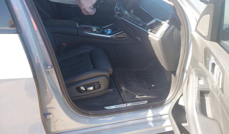 
								2024 BMW X7 full									