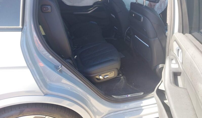 
								2024 BMW X7 full									