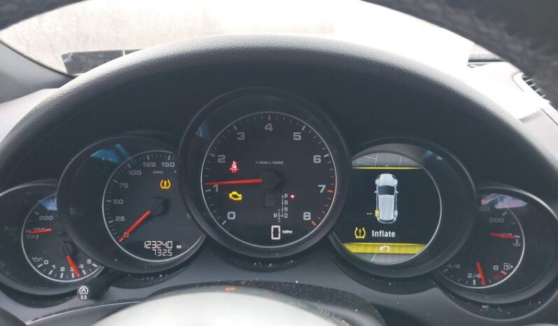 
								2016 Porsche Cayenne full									