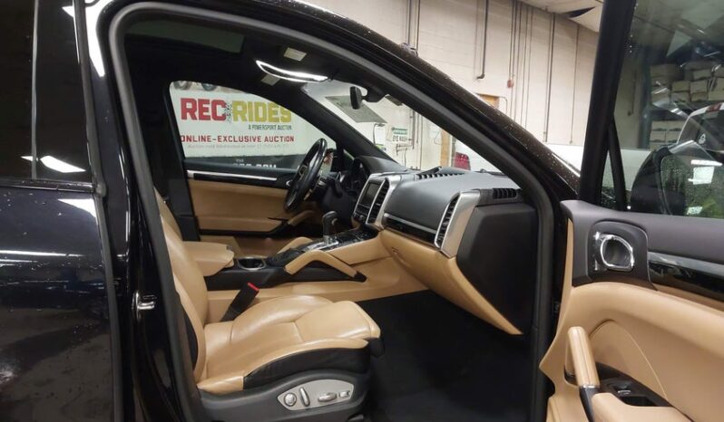 
								2016 Porsche Cayenne full									