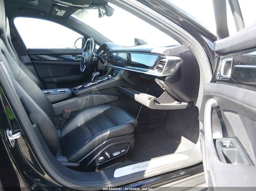 2018 Porsche Panamera