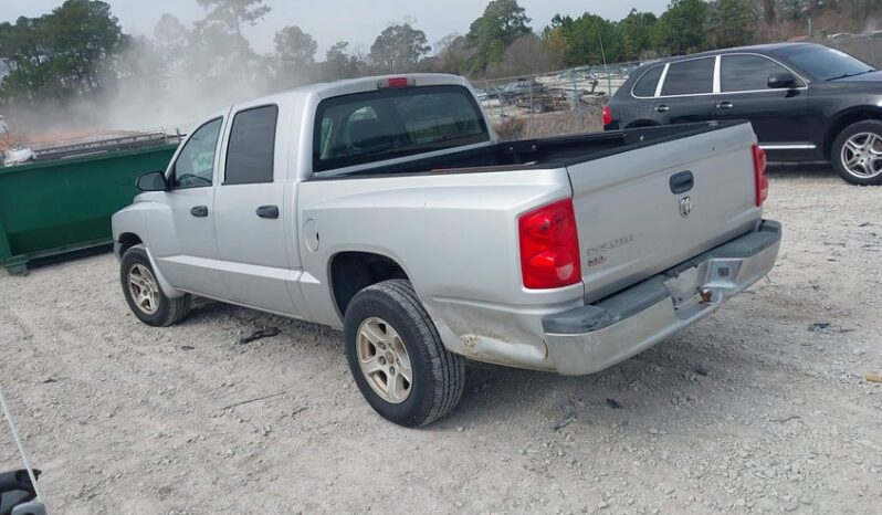 
								2005 Dodge Dakota full									