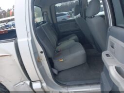 
										2005 Dodge Dakota full									