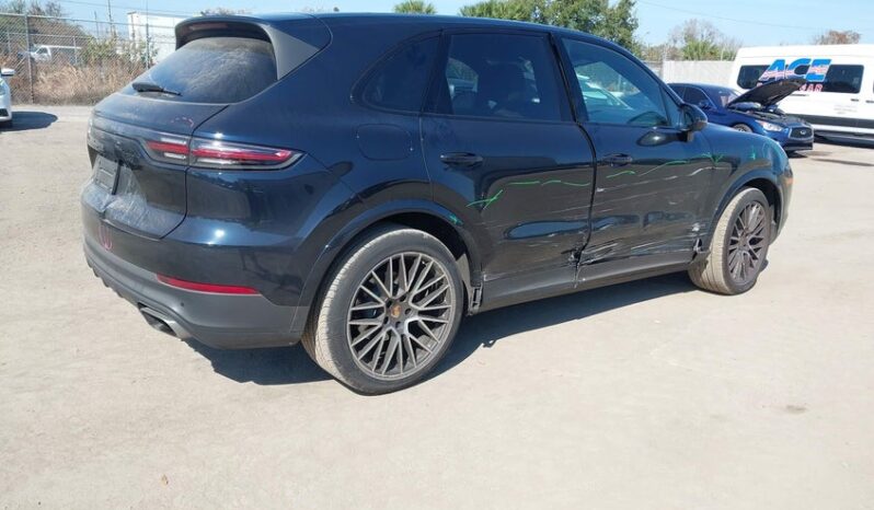 
								2023 Porsche Cayenne full									