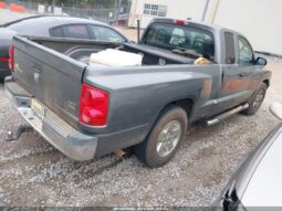 
										2005 Dodge Dakota full									