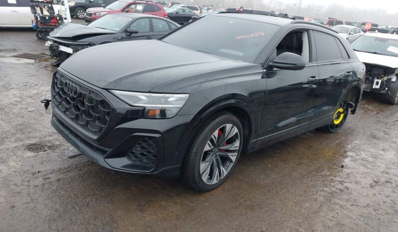 
								2024 Audi Q8 full									