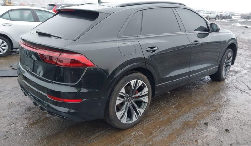 
								2024 Audi Q8 full									
