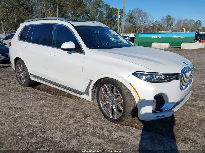 2022 BMW X7