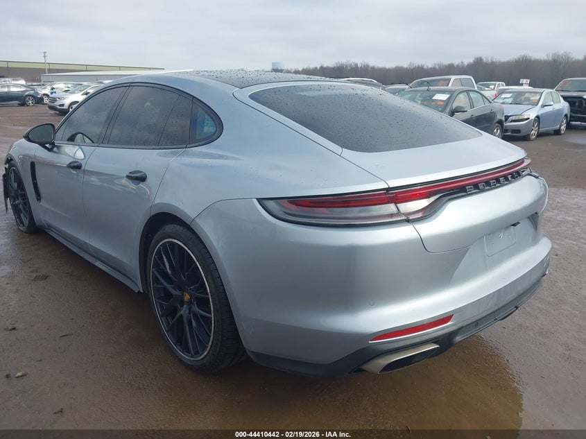 2021 Porsche Panamera