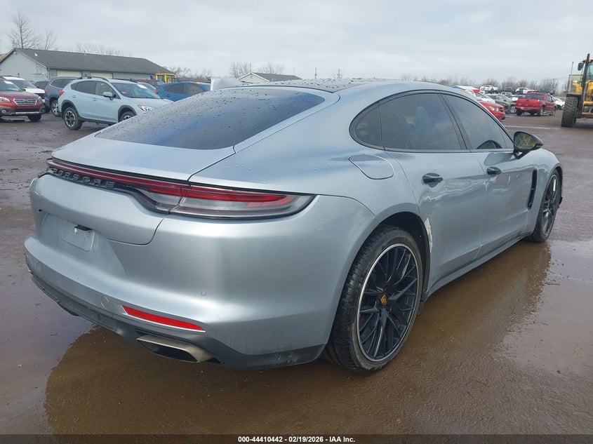 2021 Porsche Panamera